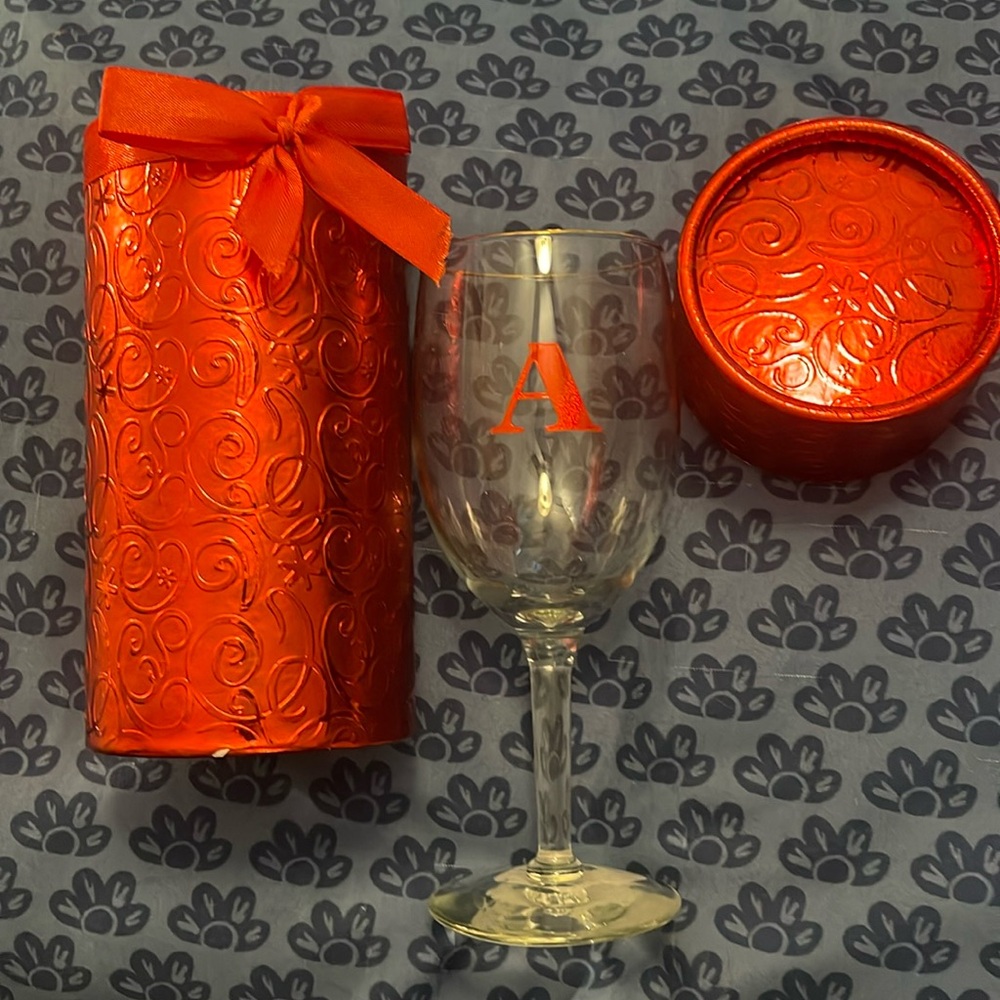 Gold Edge Wine Glass